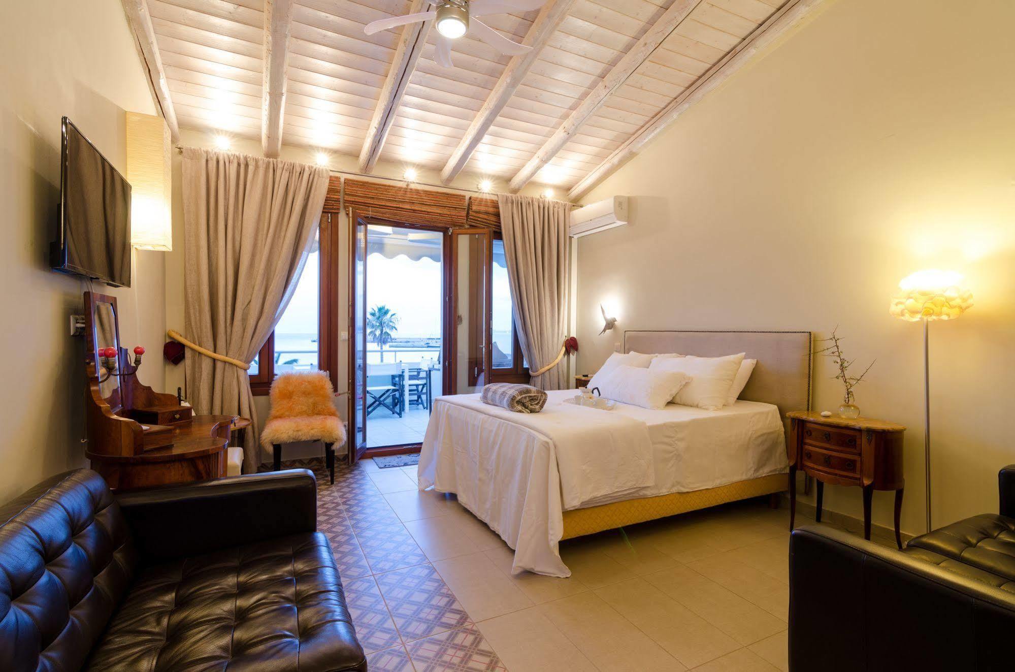Smaragdi Boutique Hotel Rethymno  ภายนอก รูปภาพ